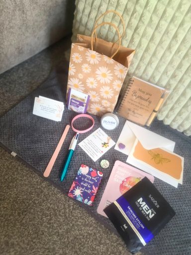 Gift Bags (varied face masks men/women)